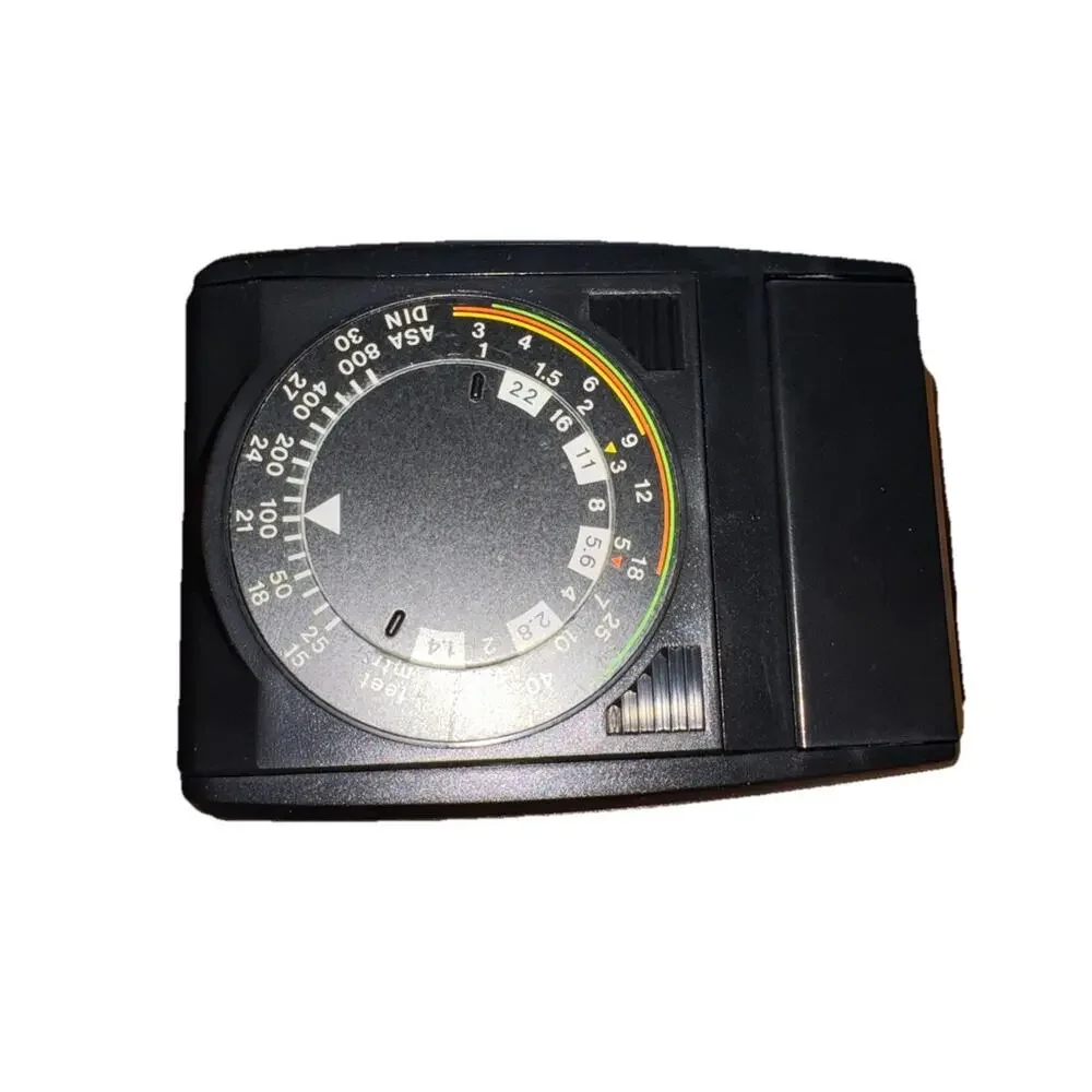 Albinar 100AT Thyristor Automatic Flash w/ Bounce Device GN30ASA 100 Never Used